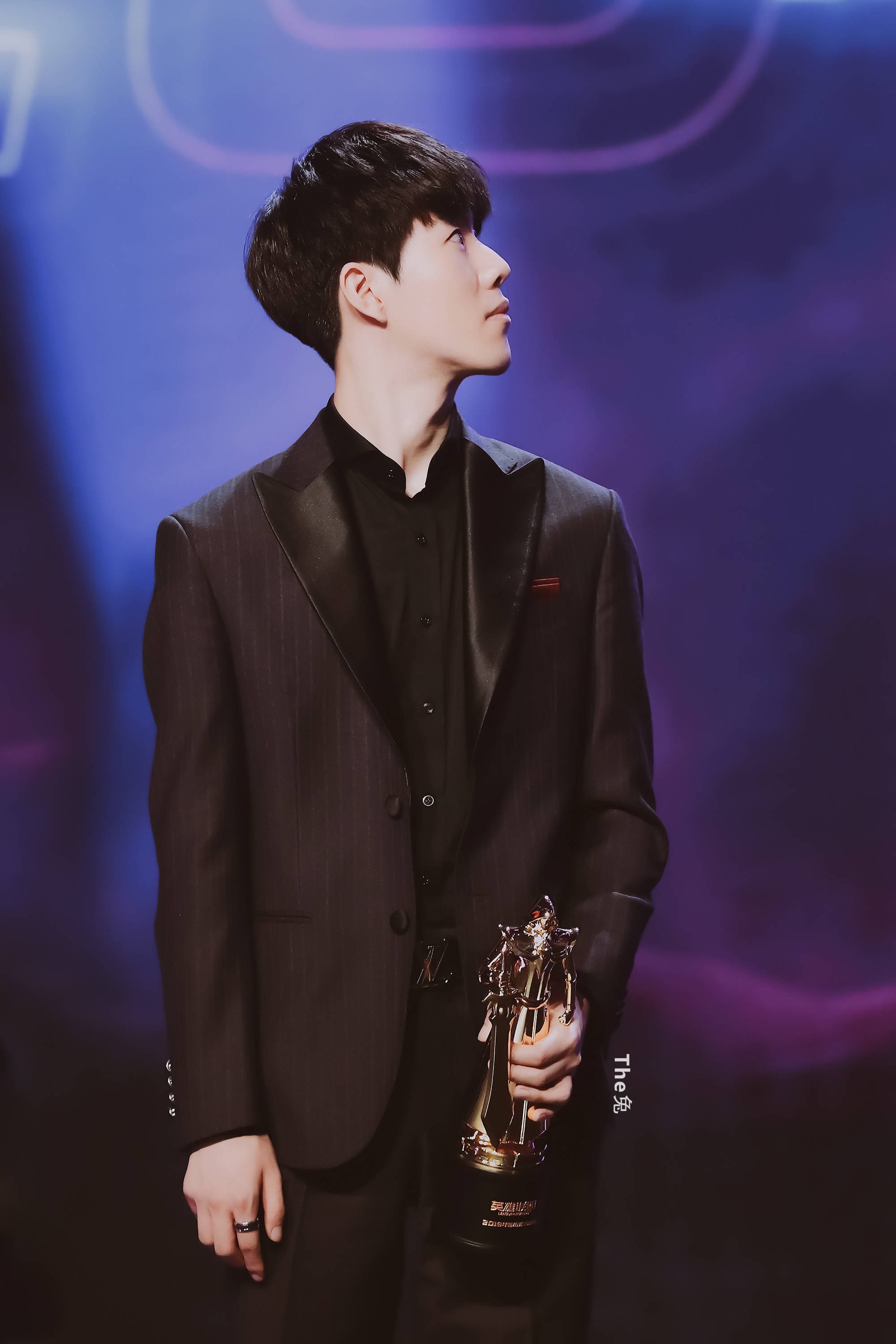 也展示了两 也展示了两