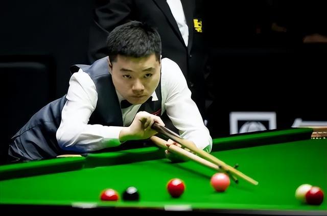 仅在亮相的 仅在亮相的